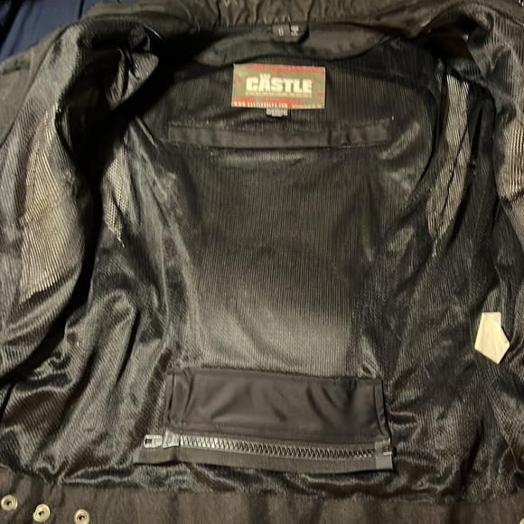 Castle Motocycle Jacket (padded) - Picture 4 of 11